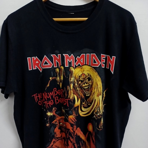 IRON MAIDEN VINTAGE GRAPHIC T-SHIRT 👕 - Picture 2 of 4